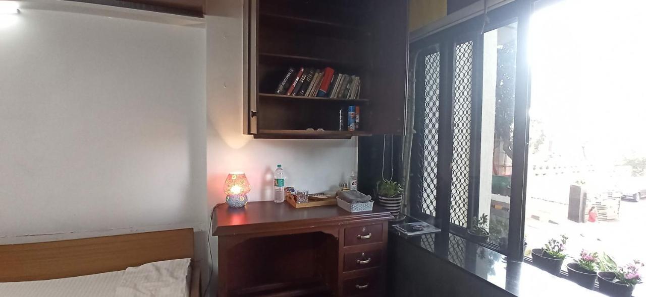 Апартаменты Cozy Private Ac Studio By The Sea Bandstand Bandra W Mumbai Nr Taj Lands End Экстерьер фото