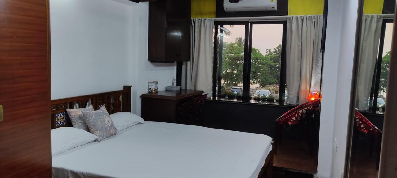 Апартаменты Cozy Private Ac Studio By The Sea Bandstand Bandra W Mumbai Nr Taj Lands End Экстерьер фото